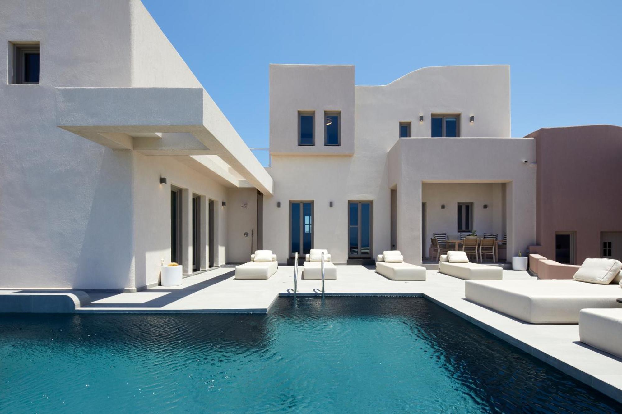 Myst Boutique Oia