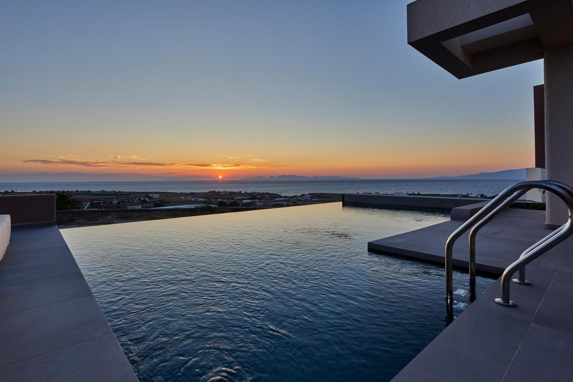 Myst Boutique Oia